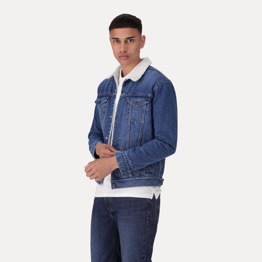 LEVI'S® MEN'S TYPE III SHERPA TRUCKER JACKET - MED INDIGO - WORN IN