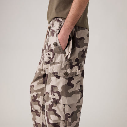 LEVI'S® MEN'S BAGGY FIELD CARGOS - TAN