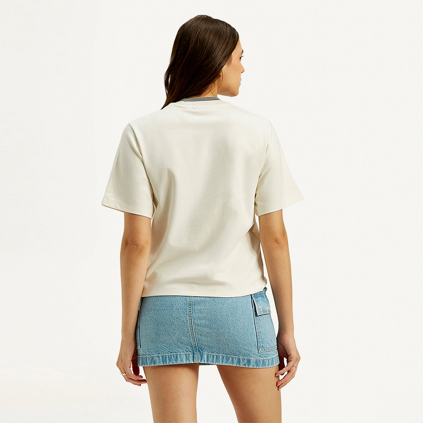LEVI’S® WOMEN'S SOLID RELAXED FIT T-SHIRT - NEUTRAL