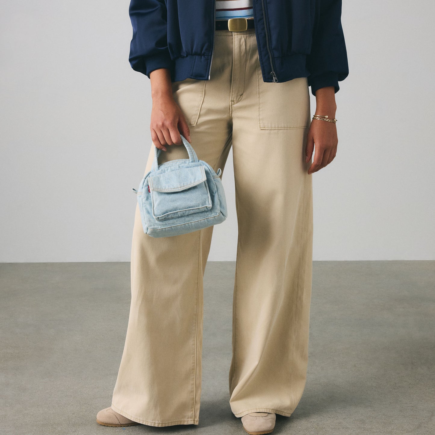 LEVI'S® WOMEN'S SMALL BLAKE HANDBAG - LIGHT INDIGO - WORN IN