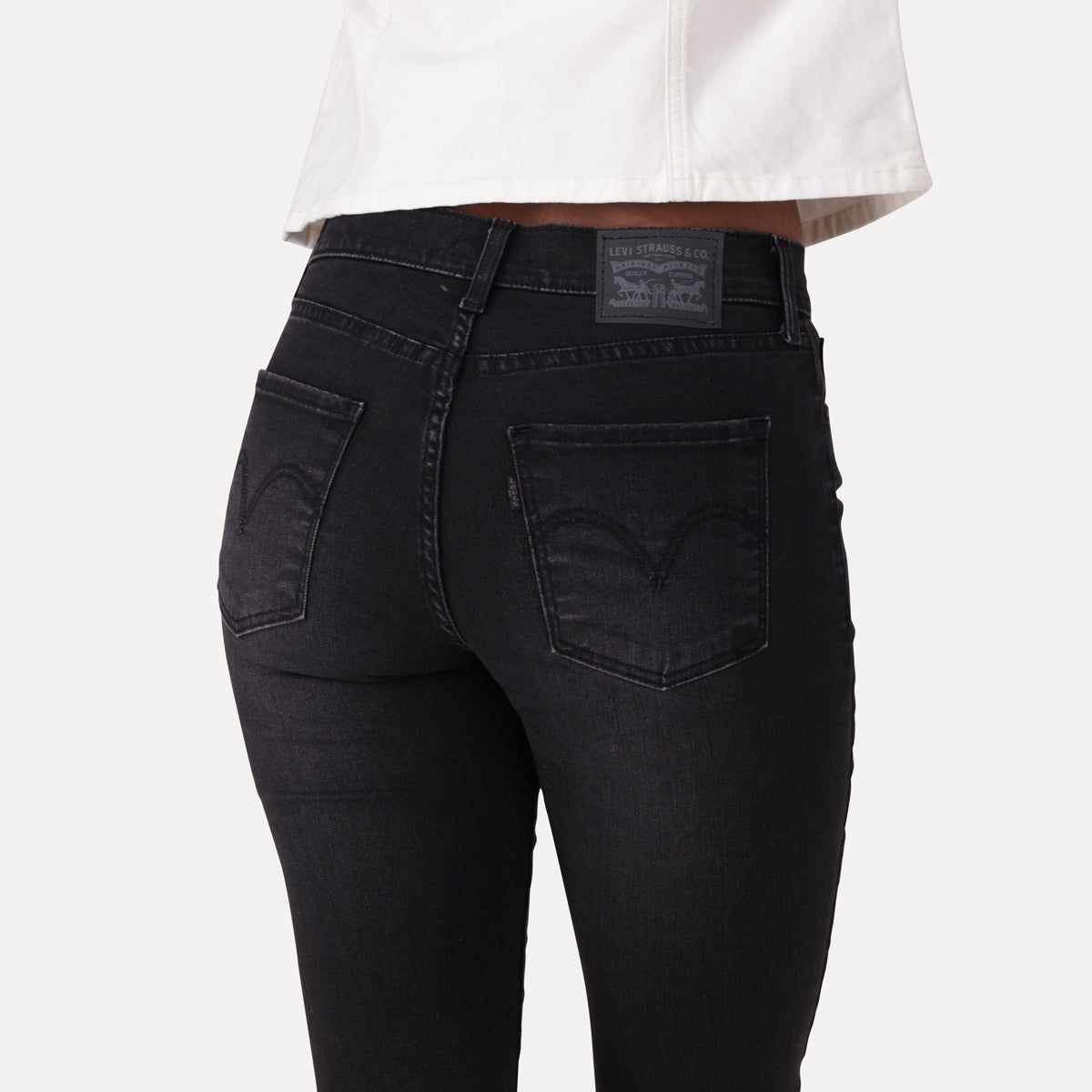 LEVI'S® WOMEN'S 720 HIGH-RISE SUPER SKINNY JEANS - BLACK