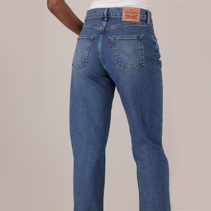 LEVI'S® WOMEN'S EASY DAD JEANS - MED INDIGO - WORN IN