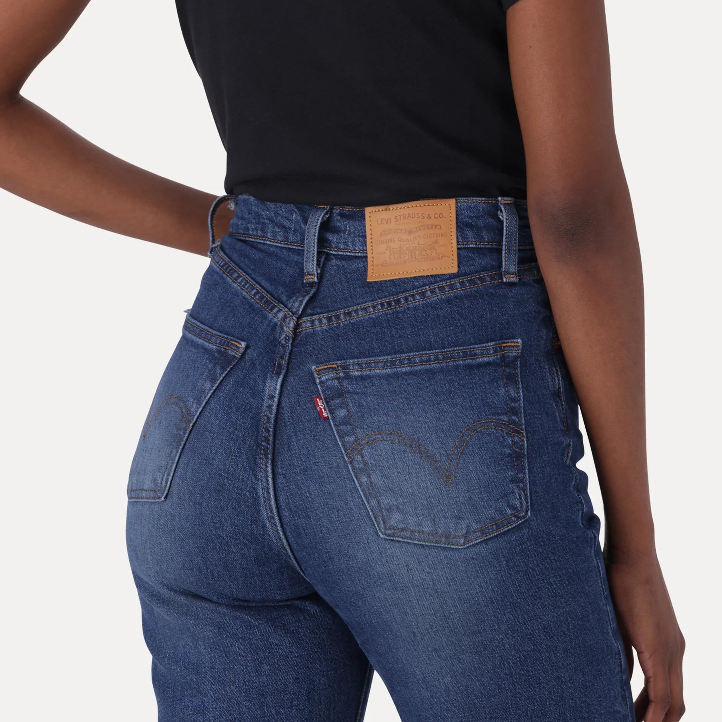LEVI'S® WOMEN'S RIBCAGE STRAIGHT ANKLE JEANS - DARK INDIGO - WORN IN